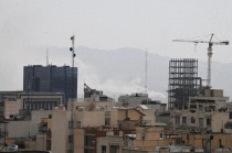 美以企图斩首伊朗领导层，但靠空袭难以颠覆政权