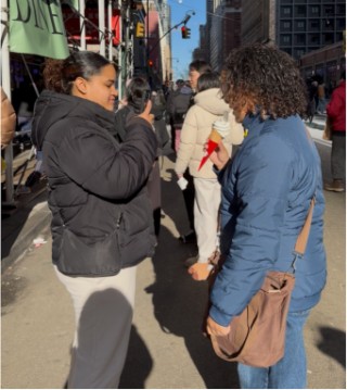 现场直击：平安夜，美国人究竟喝不喝蜜雪冰城？ | 北美前哨