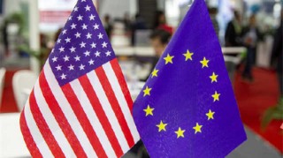 2月24日外盘头条：欧盟推迟对美贸易协定投票 IBM股价暴跌13% 英国前驻美大使因涉行为不当被捕