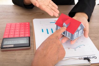 如何评估特定楼盘的情况？评估要从哪些维度出发？