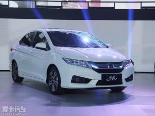 本田锋范雾灯怎样开启？道奇的车性能怎么样？