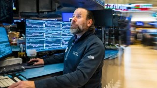 午盘：美股继续上扬 纳指上涨0.9%