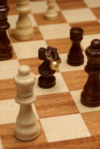 海派雅韵映流光，MiNG名皇珠宝演绎上海老钱风的精致哲学