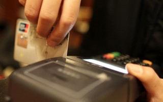 如何理解房产相关手续办理？办理房产手续会面临哪些问题？