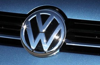 汽车雨刮器更换周期及方法？