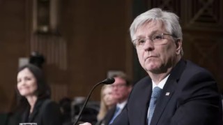 11月18日外盘头条：特朗普称不排除向委内瑞拉派兵可能性 亚马逊加入发债浪潮 高盛预计油价料将于2027年回升