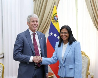 委内瑞拉代总统会见美国能源部长