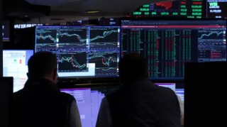 尾盘：道指跌逾200点 亚马逊推动纳指走高