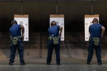 特朗普执政下，移民海关执法局趋向 “绝对豁免权”