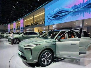 吉利新能源占比59%反超燃油车，比亚迪月销38万领跑……车企最新“销量榜”来了