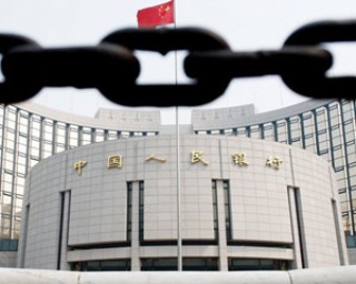 如何调节火花塞？调节时需要注意哪些方面？