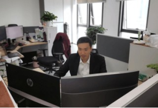 有理赔难题？找“谢工”！――记“全国劳动模范”拟表彰对象谢松宸