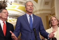 参议院拨款协议投票遇阻，美国政府周六或将陷入部分停摆