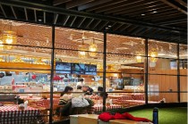 “我们也没办法” 实探即将关闭的西贝门店：上座率三四成，店员们很遗憾 | BUG