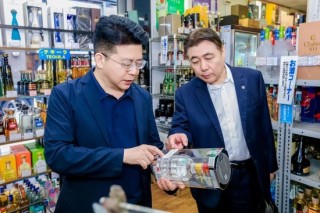 五粮液总经理华涛率队调研日本市场