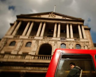 银行如何控制理财业务风险？