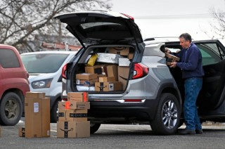 经济预警：更多劳动者陷入兼职困境