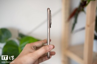 【IT之家图赏】华为 nova 14 Ultra 实拍：全新星耀环、经典格纹，一眼吸金