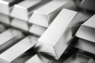 白银生产与期货市场的关系是什么？如何根据这种关系进行投资？