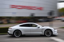 保时捷一季度交付量大幅下滑