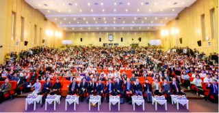 2025年诺贝尔经济学奖得主菲利普·阿吉翁教授受聘中央财经大学名誉教授并作专题讲座