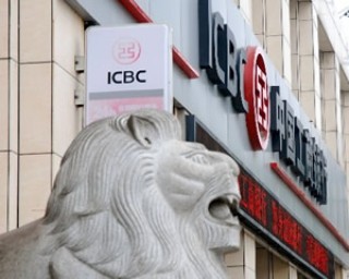 如何将院子大门设计得美观实用？这样的设计需要考虑哪些因素？