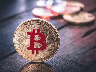 比特币暴跌至7.7万美元，28万人被“血洗”8.77亿美元