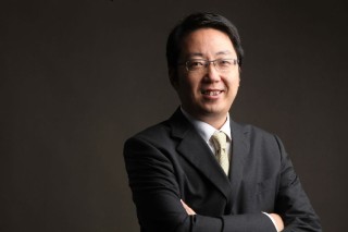 如何确定资本品价格的决定因素？这些因素如何影响市场？