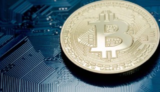 11月15日外盘头条：特朗普拟削减部分食品杂货关税 9月非农将发布 沃尔玛换帅 加密货币下跌