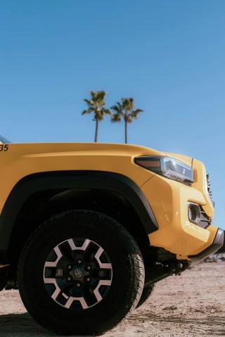 汽车后视镜使用技巧？