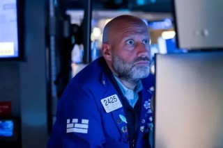 收盘：美股周三收跌 市场聚焦英伟达财报