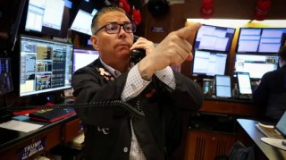 尾盘：美债收益率回落 标普指数基本持平