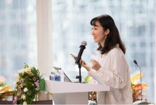 王羽潇妻承夫志，柔肩承重，春雨医生2.69亿“上岸”