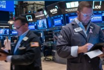 盘前：中东地区船只遭袭 纳指期货跌0.08%