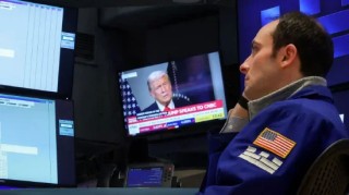 午盘：美股连续第二日反弹 道指涨逾400点