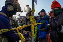 明尼苏达州州长沃尔兹要求特朗普叫停移民海关执法局在该州行动