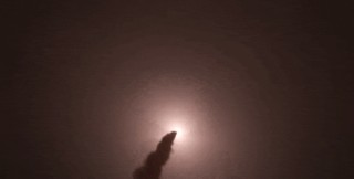 伊朗动用多款精锐重型及超重型导弹