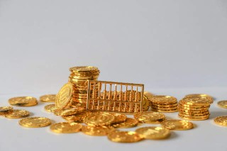 如何开设外盘期货账户以进行投资？这些操作有哪些潜在的风险？