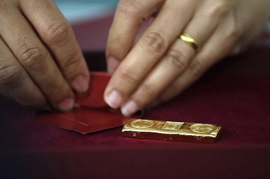 “贷款买金”上演危险游戏,银行提示风险 第1张 “贷款买金”上演危险游戏,银行提示风险 第1张