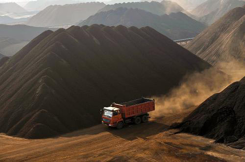 如何明确期货铁矿石的价格波动幅度?这种价格波动幅度对投资有何启示? 第1张 如何明确期货铁矿石的价格波动幅度?这种价格波动幅度对投资有何启示? 第1张