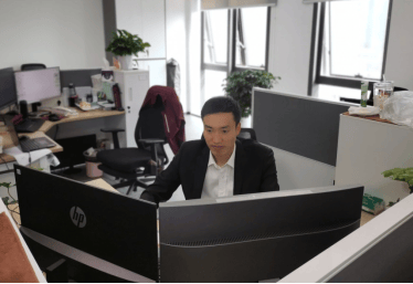 有理赔难题？找“谢工”！――记“全国劳动模范”拟表彰对象谢松宸  第1张