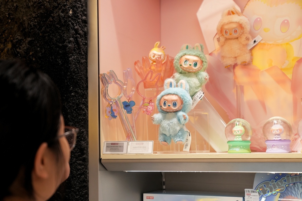 一BU难求!知情人士称泡泡玛特年初已扩产能,但需求远超供应链反应速度 第1张 一BU难求!知情人士称泡泡玛特年初已扩产能,但需求远超供应链反应速度 第1张