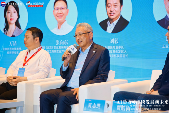 工业富联董事长郑弘孟:希望用AI制造所有东西,“努力再活10年,你会长生不老” 第1张 工业富联董事长郑弘孟:希望用AI制造所有东西,“努力再活10年,你会长生不老” 第1张