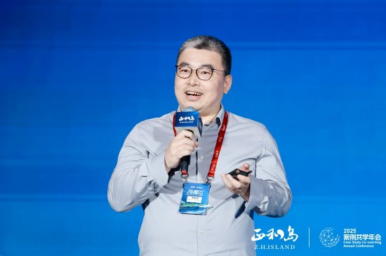 《无人公司》作者李智勇：无人公司是AI带来的巨大破坏型机遇，也是真正AI商业新蓝海  第1张