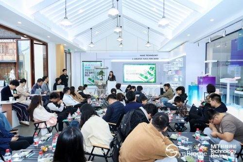 重获森林呼吸:“半亩森林”在杭发布新品,开启环境益生菌空气净化新纪元 第1张 重获森林呼吸:“半亩森林”在杭发布新品,开启环境益生菌空气净化新纪元 第1张