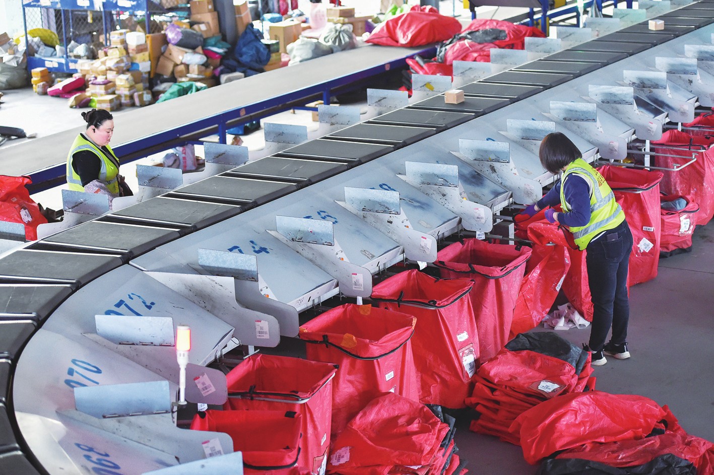 “双十一”来临电商快递企业销售发货忙  第1张