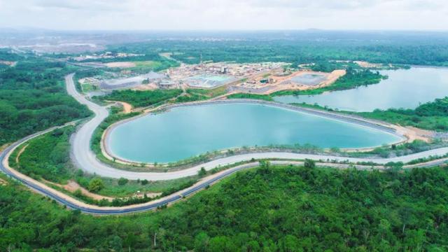 陈景河卸任紫金矿业董事长,敢将并购战车开向全球:中国矿企争取后来居上 第2张 陈景河卸任紫金矿业董事长,敢将并购战车开向全球:中国矿企争取后来居上 第2张