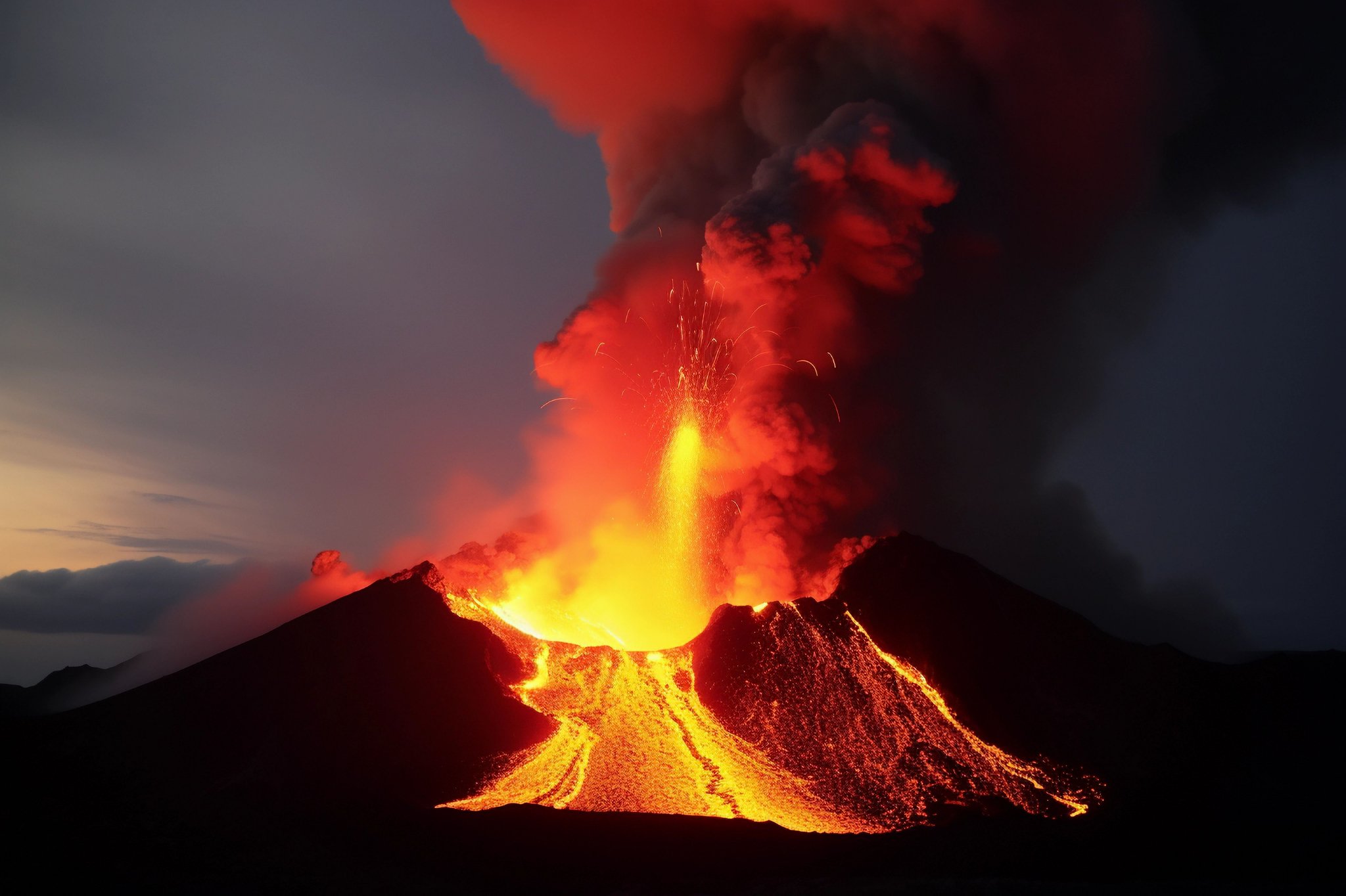 财说丨营收利润双增难掩隐忧,天山铝业高估值下的周期困惑 第1张 财说丨营收利润双增难掩隐忧,天山铝业高估值下的周期困惑 第1张
