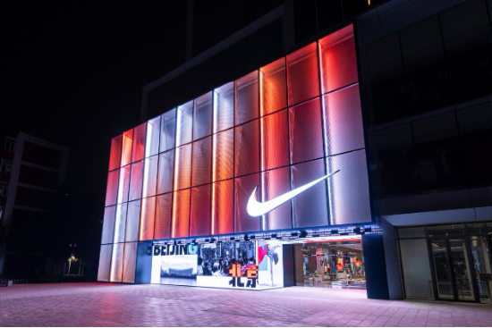耐克20年女功臣遭“下课”！官宣大中华区CEO换帅，营收连跌五季度  第3张