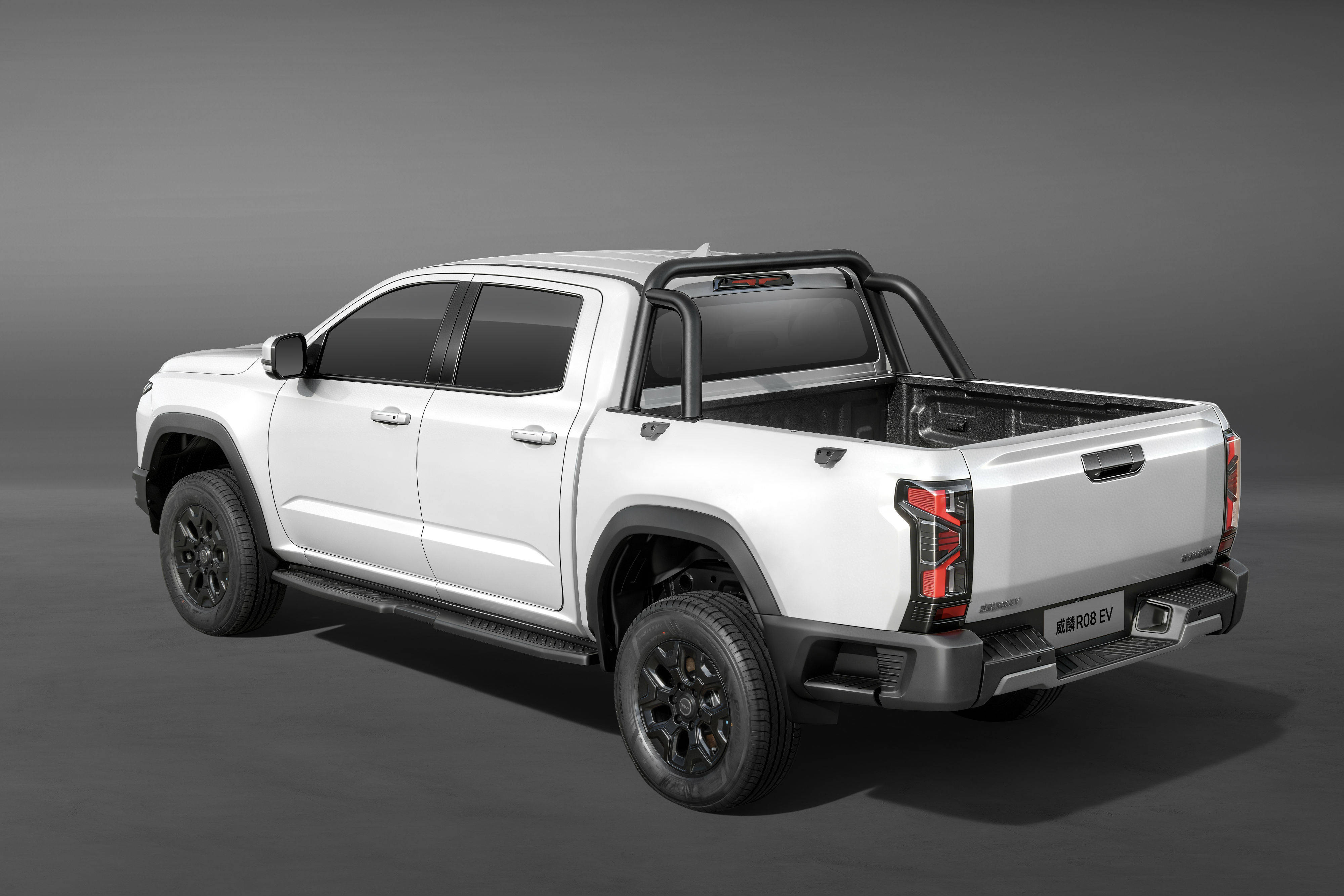 威麟R08 EV：纯电皮卡的“创富务实派”，是否能改写市场游戏规则？  第5张
